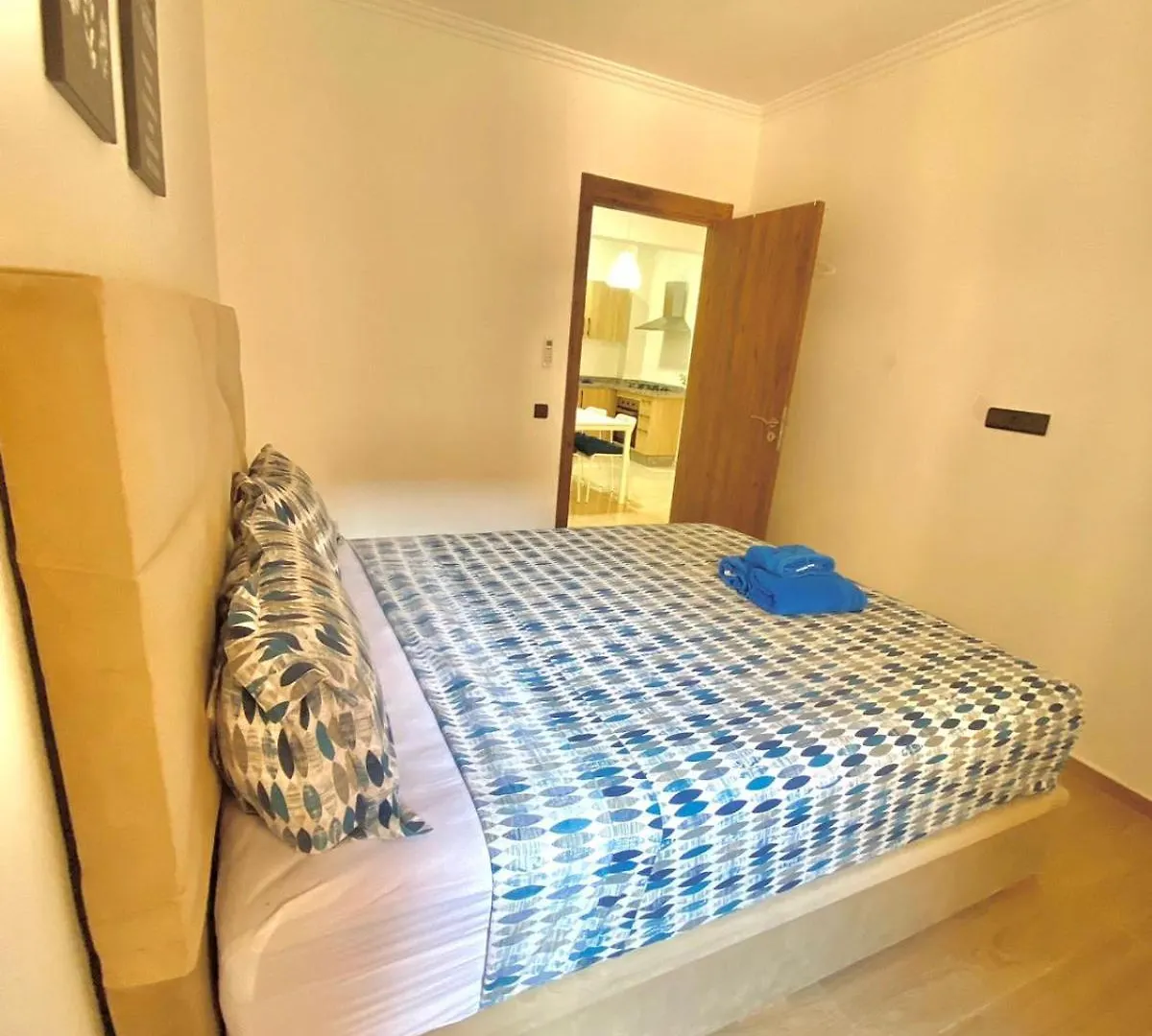 Appartement Avec Piscine En Face A La Gare Gueliz Marrakesz Maroko